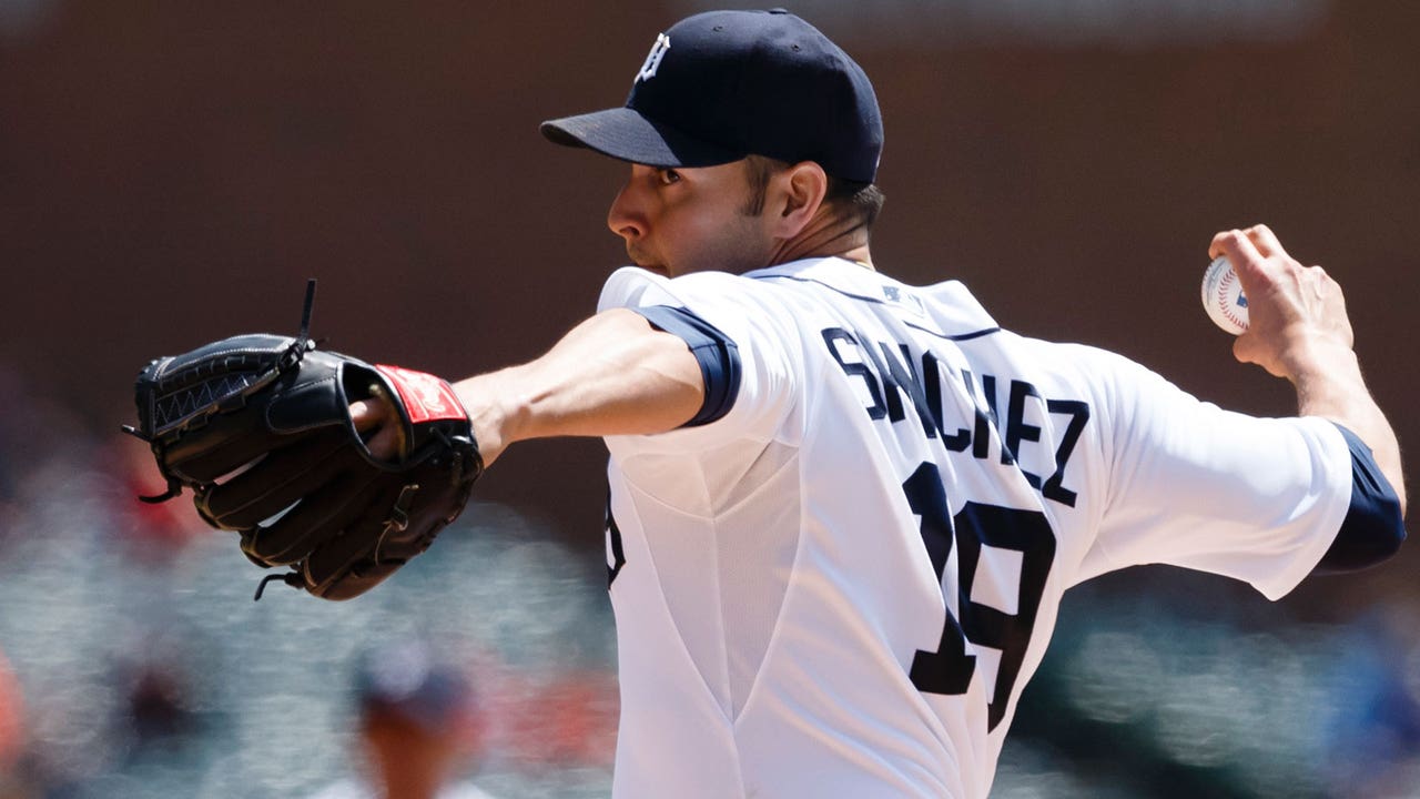 Sanchez, Tigers look to even four-game set with White Sox